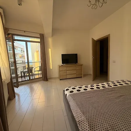 White Luxury Năvodari